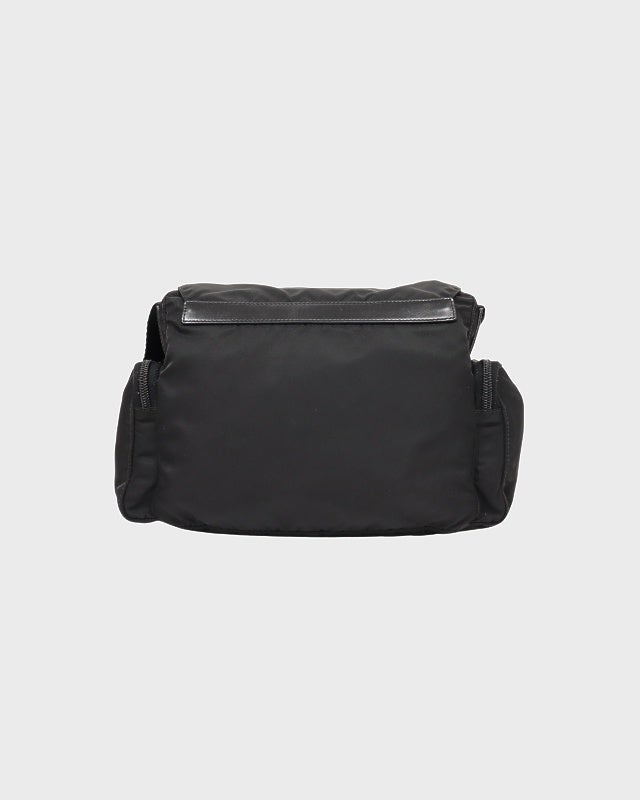 プラダ三角ロゴ フラップナイロン ショルダーバッグ PRADA 三角ロゴ金具ナイロンショルダーバッグ | Hedy