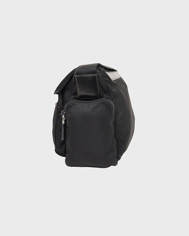 PRADA 三角ロゴ金具ナイロンショルダーバッグ | Hedy