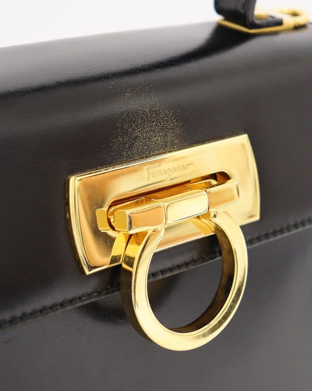 Ferragamo ガンチーニ金具2Wayバッグ | Hedy