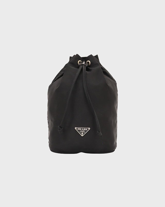 PRADA 三角ロゴ金具ナイロン巾着ポーチ | Hedy