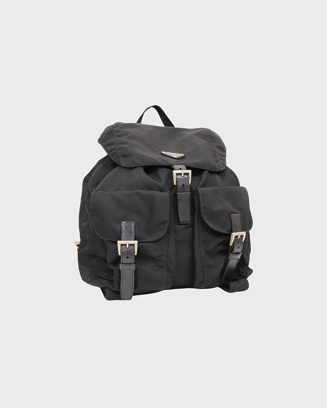 PRADA 三角ロゴ金具ナイロンリュックサック | Hedy