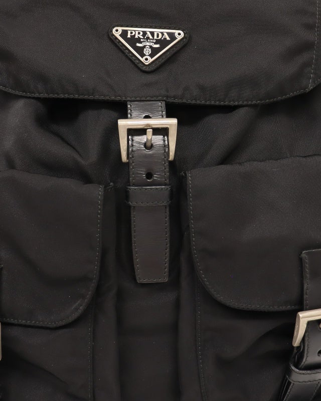PRADA 三角ロゴ金具ナイロンリュック | Hedy
