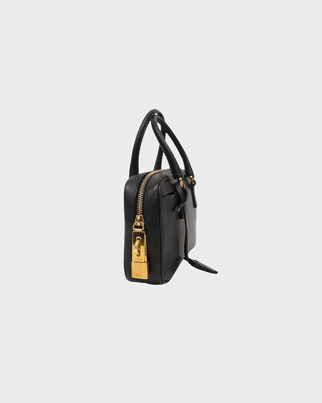 PRADA ロゴ刻印レザーハンドバッグ | Hedy