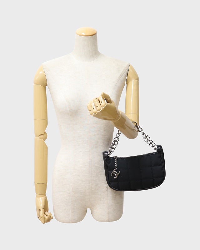 CHANEL チョコバーナイロンレザーチェーンハンドバッグ | Hedy