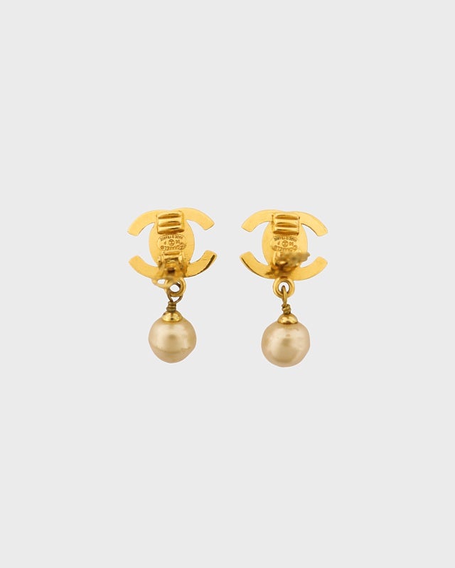 CHANEL COCOターンロックパールイヤリング | Hedy