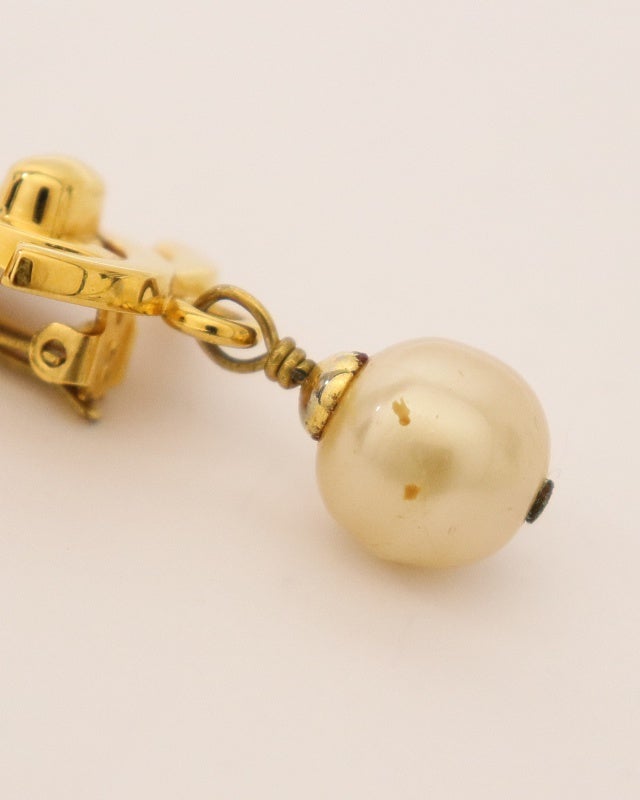 CHANEL COCOターンロックパールイヤリング | Hedy