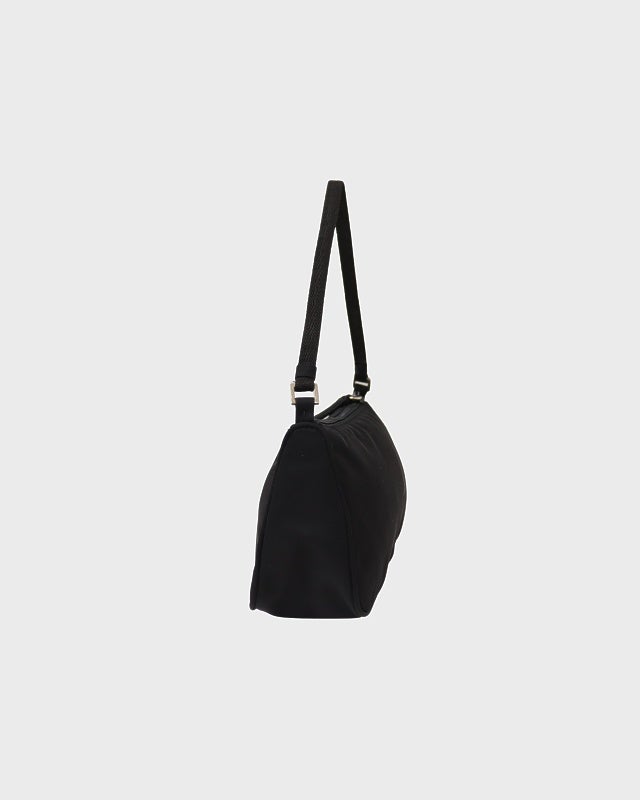 PRADA 三角ロゴ金具ナイロンワンショルダーバッグ | Hedy