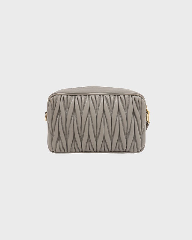 miu miu マテラッセチェーンショルダーバッグ | Hedy