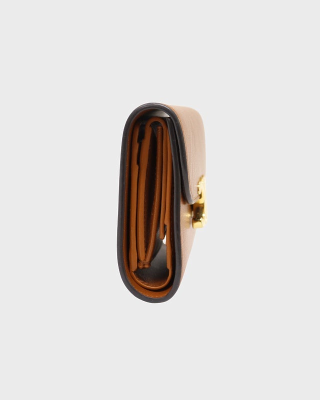 CELINE スモール フラップウォレット トリオンフ | Hedy