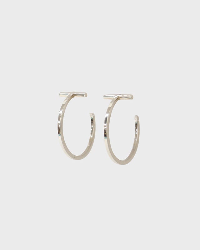 TIFFANY&CO. Tワイヤーフープピアス | Hedy
