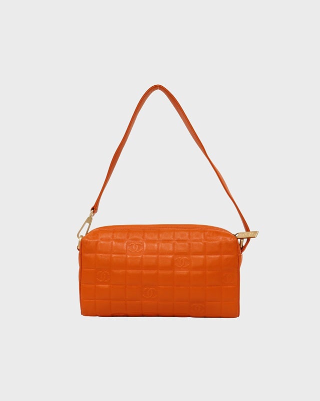 CHANEL 編み込み ラムスキン ワンショルダーバッグ CHANEL チョコバーラムスキンワンショルダーバッグ | Hedy