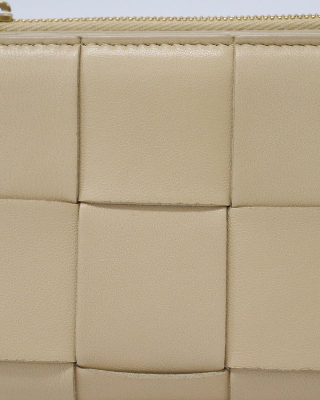 BOTTEGA VENETA マキシイントレチャートカセットレザーウォレット | Hedy