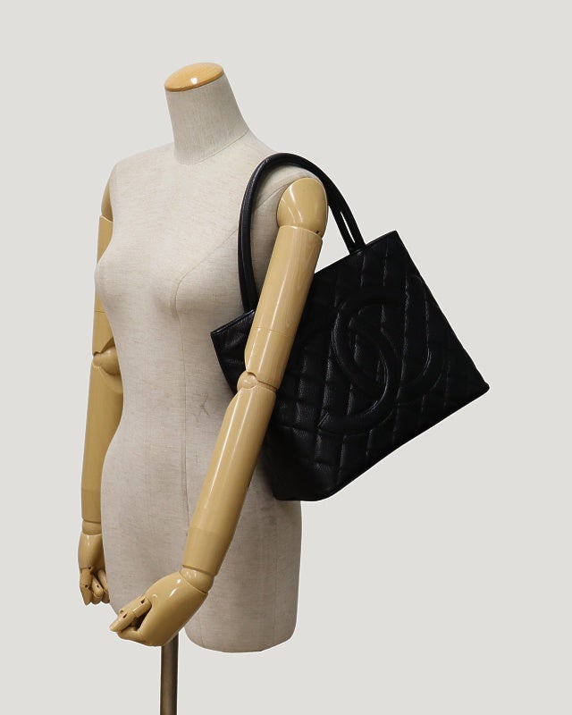 CHANEL キャビアスキン復刻トートバッグ | Hedy