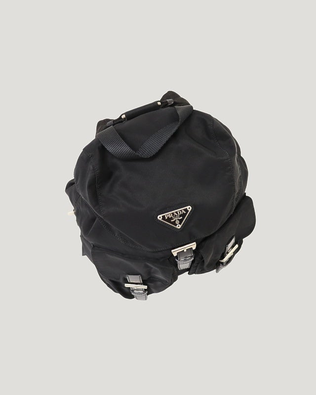 PRADA 三角ロゴ金具ナイロンリュック | Hedy
