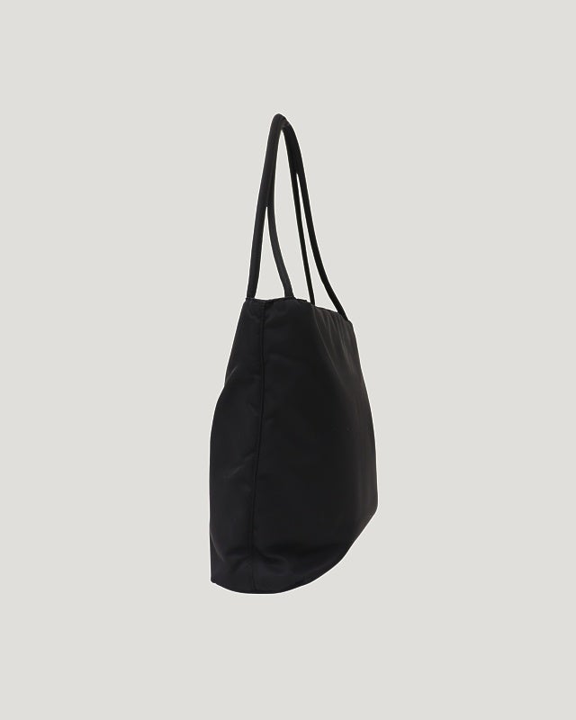 PRADA ブラックナイロン トートバッグ PRADA 三角ロゴ金具ナイロントートバッグ | Hedy