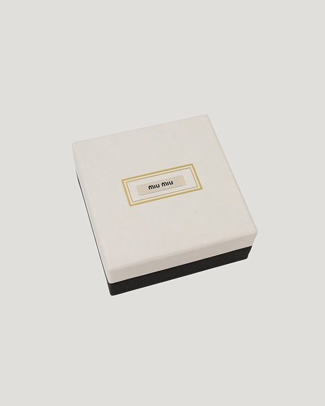 miu miu ロゴレザーブレスレット | Hedy