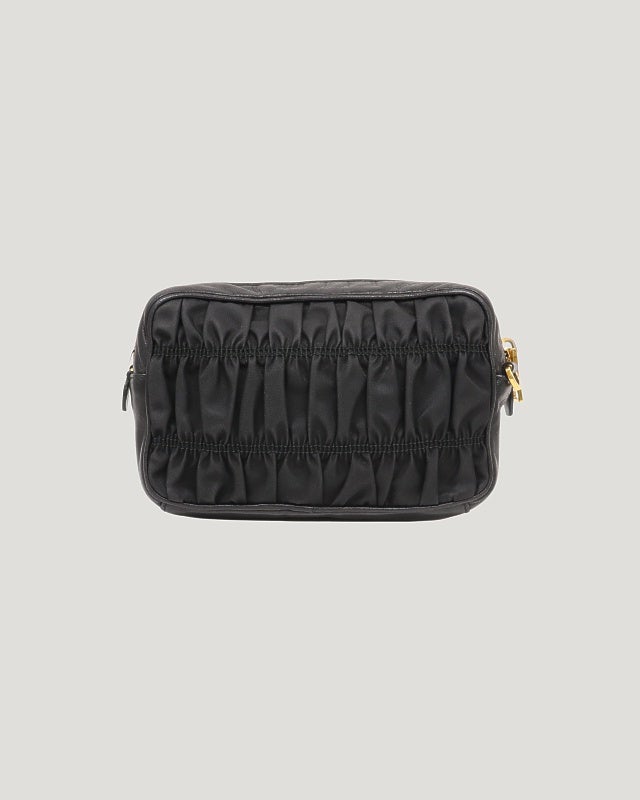 PRADA 三角ロゴ金具ギャザーナイロンショルダーバッグ | Hedy