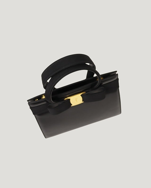 VARNY 2WAY バッグ ブラック Ferragamo VARA金具レザー2Wayバッグ | Hedy