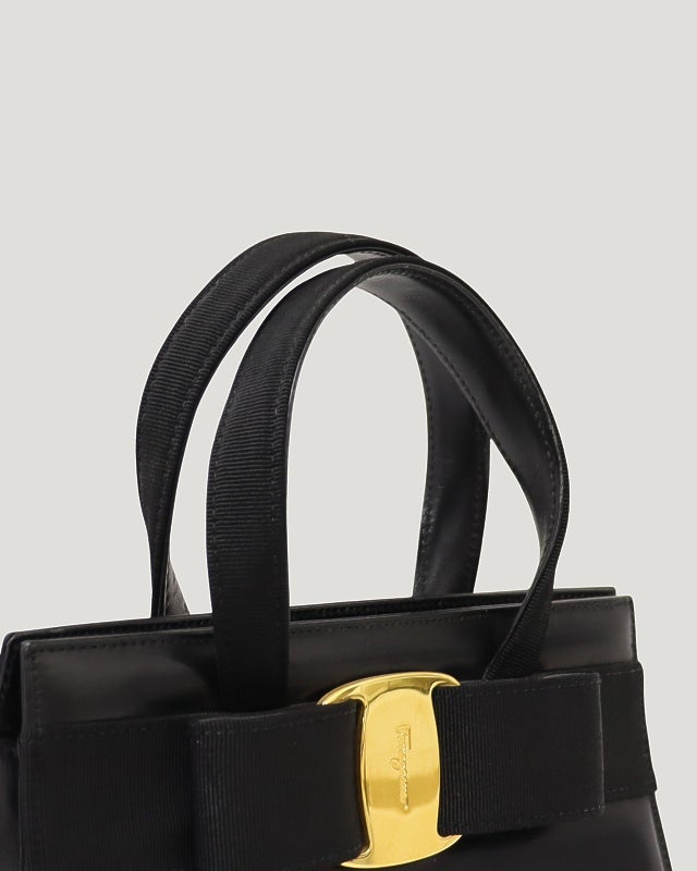 Ferragamo VARA金具レザー2Wayバッグ | Hedy