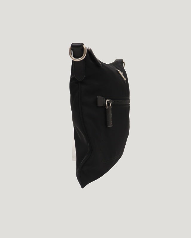 PRADA 三角ロゴ金具ナイロンショルダーバッグ | Hedy