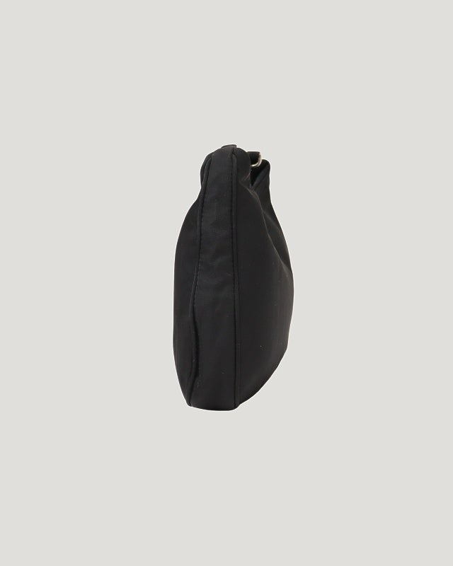 PRADA 三角ロゴ金具ナイロンワンショルダーバッグ | Hedy