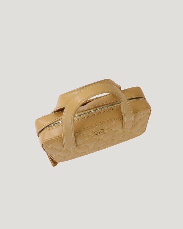 CHANEL ワイルドステッチハンドバッグ | Hedy
