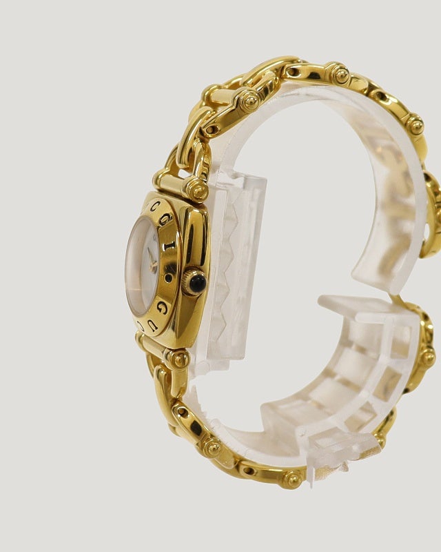 GUCCI 1600 電池新品　ゴールド 腕時計 チェーンリンクデザイン GUCCI 1600 | Hedy