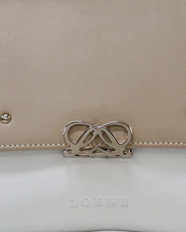 LOEWE ロゴレザーワンショルダーバッグ | Hedy