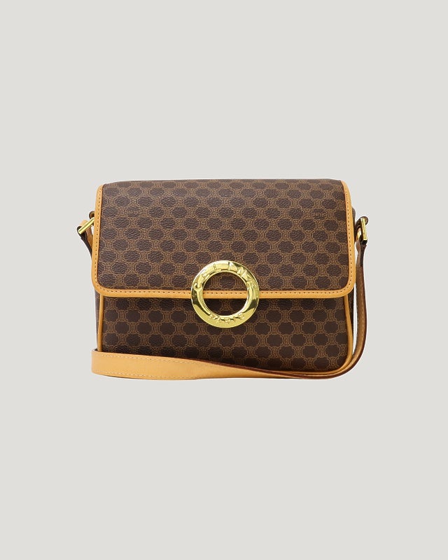 CELINE マカダム柄 サークルロゴ ショルダーバッグ CELINE マカダム柄サークルロゴ金具ショルダーバッグ | Hedy