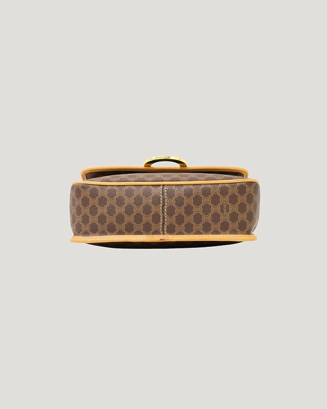 CELINE マカダム柄サークルロゴ金具ショルダーバッグ | Hedy