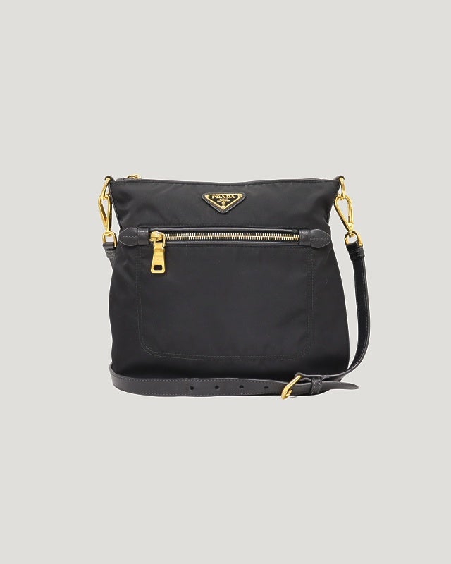 PRADA 三角ロゴ金具ナイロンショルダーバッグ | Hedy