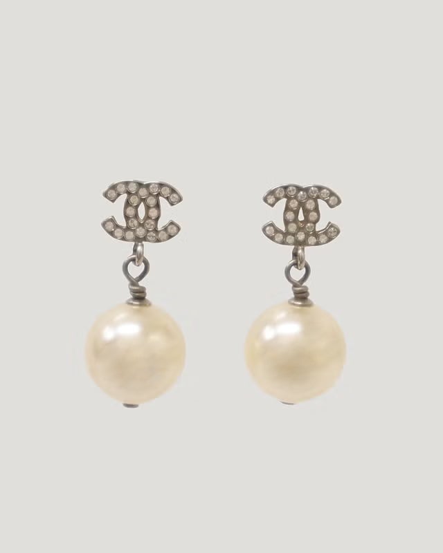 CHANEL COCOラインストーンパールピアス | Hedy