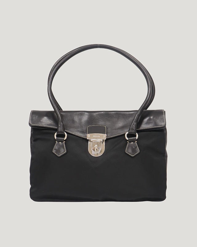美品~パニエ 黒 レザー ハンドバッグ 三角ロゴ PRADA 三角ロゴ金具ナイロンレザーハンドバッグ | Hedy